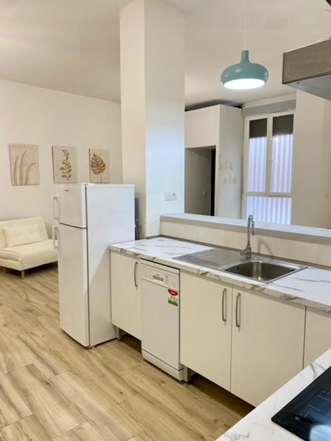 Flamenca Triana - Apartamento Wifi Con 2 Dormitorios 2 Sofas Camas 2 Banos إشبيلية المظهر الخارجي الصورة