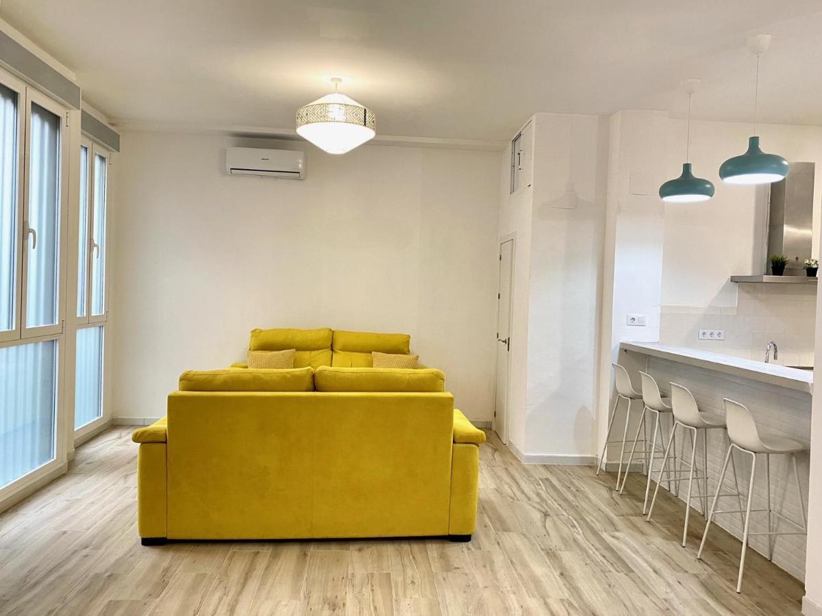 Flamenca Triana - Apartamento Wifi Con 2 Dormitorios 2 Sofas Camas 2 Banos إشبيلية المظهر الخارجي الصورة