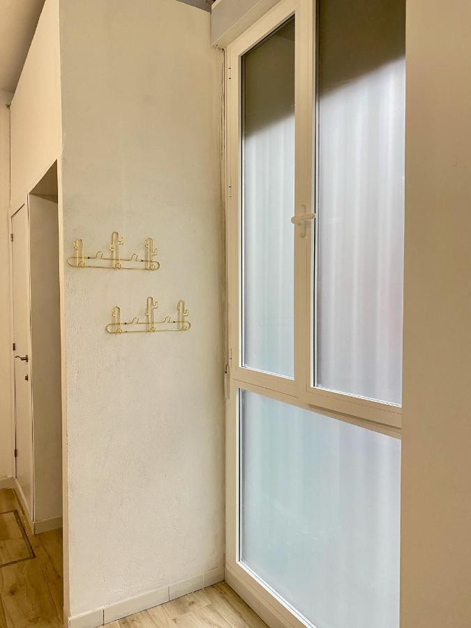 Flamenca Triana - Apartamento Wifi Con 2 Dormitorios 2 Sofas Camas 2 Banos إشبيلية المظهر الخارجي الصورة