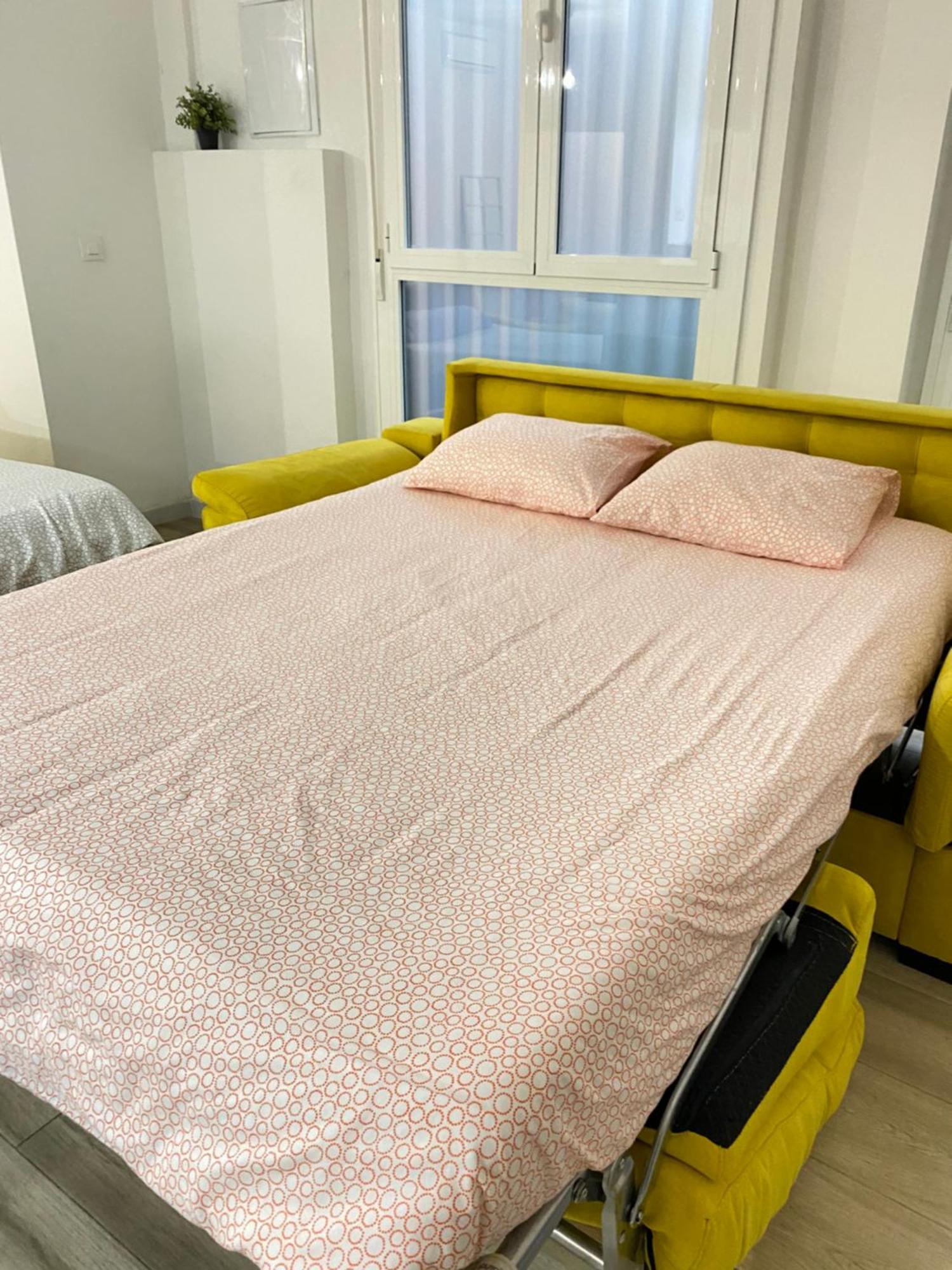 Flamenca Triana - Apartamento Wifi Con 2 Dormitorios 2 Sofas Camas 2 Banos إشبيلية المظهر الخارجي الصورة